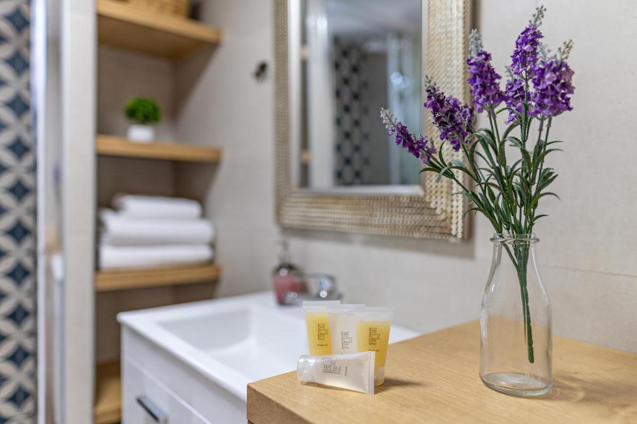 Tres Jolie - Stylish Cityheart Apartment Rethimnon Buitenkant foto